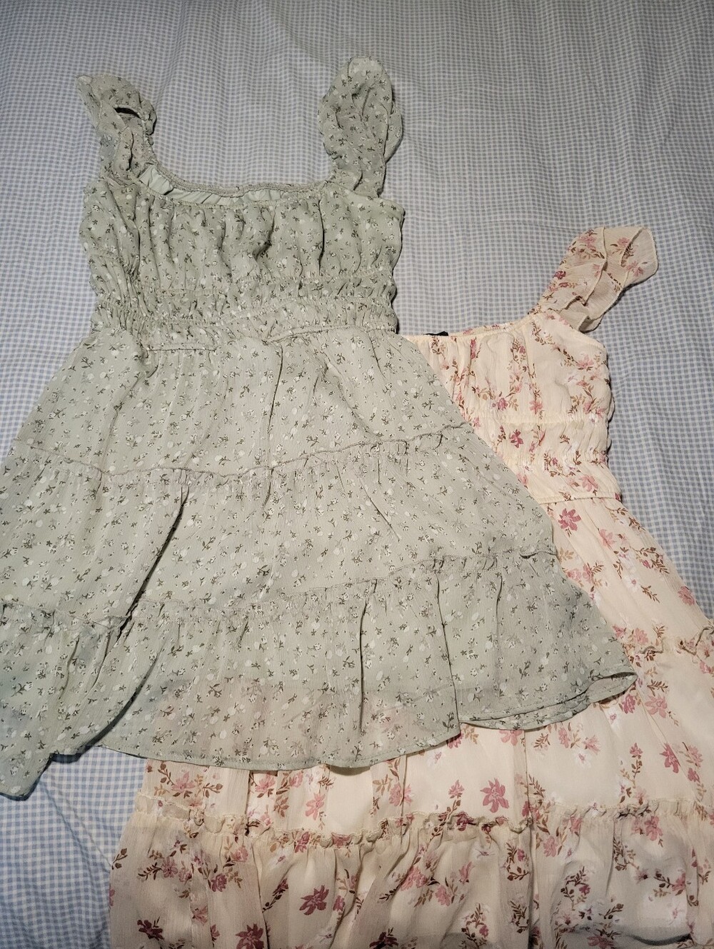 (2 Items) Streetwear Society Cream Floral Ruffle Tiered Sundress